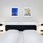 Smartments Hauptbahnhof Aparthotel 3*