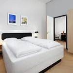 Aparthotel Smartments Hauptbahnhof 3*