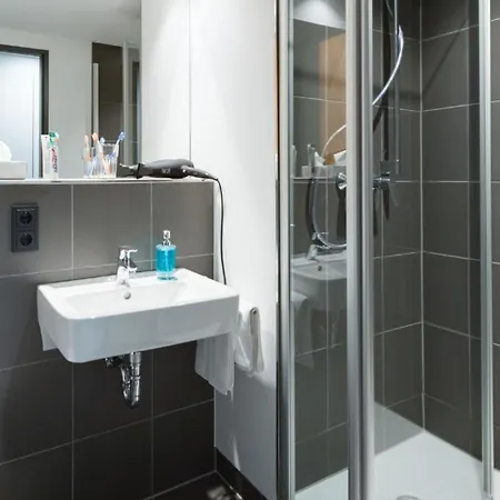 מלון דירות Smartments Hauptbahnhof 4*