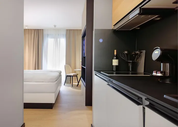 Smartments Hauptbahnhof 4*