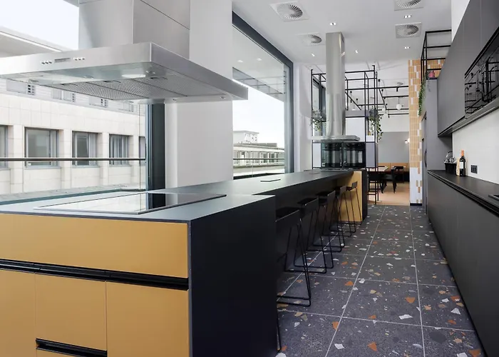 Aparthotel Smartments Hauptbahnhof 4*